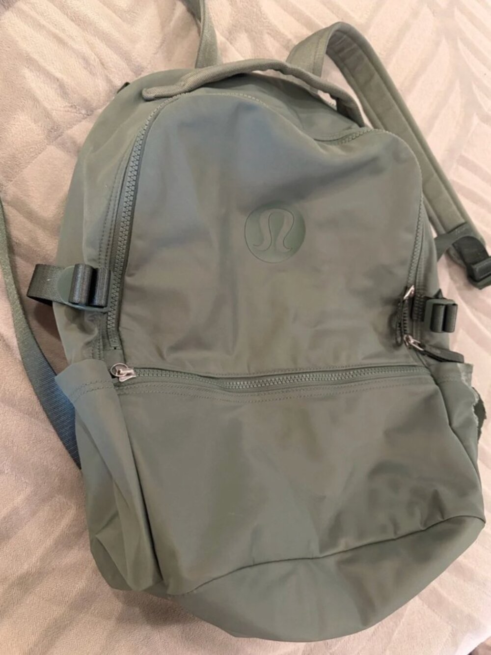 lululemon athletica Olive Green Daily Tech Backpack - Picture 7 of 7